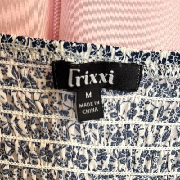 116. Trixxi Floral Smocked Puff Sleeve Mini Dress - Size Medium - Picture 2 of 8